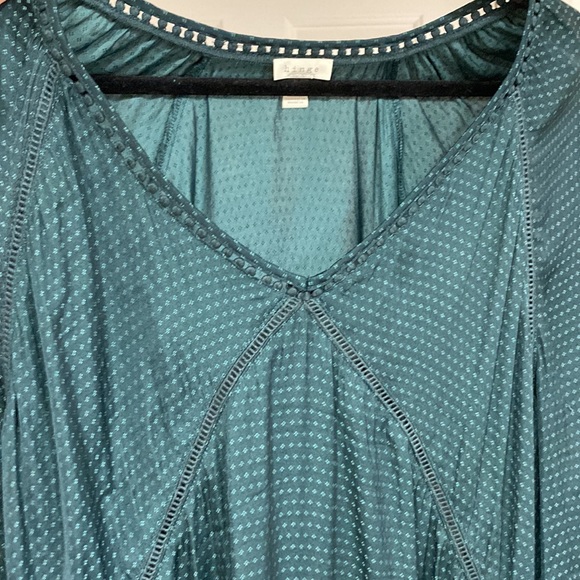 Like new, worn once, really cute on, with boots, ankle booties or flats - Picture 2 of 4